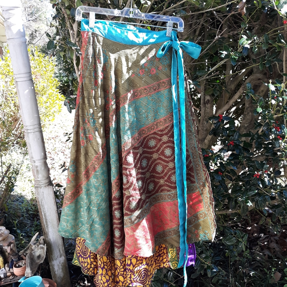 REVERSIBLE LAYERED SILK SCARF WRAP SKIRT, OS